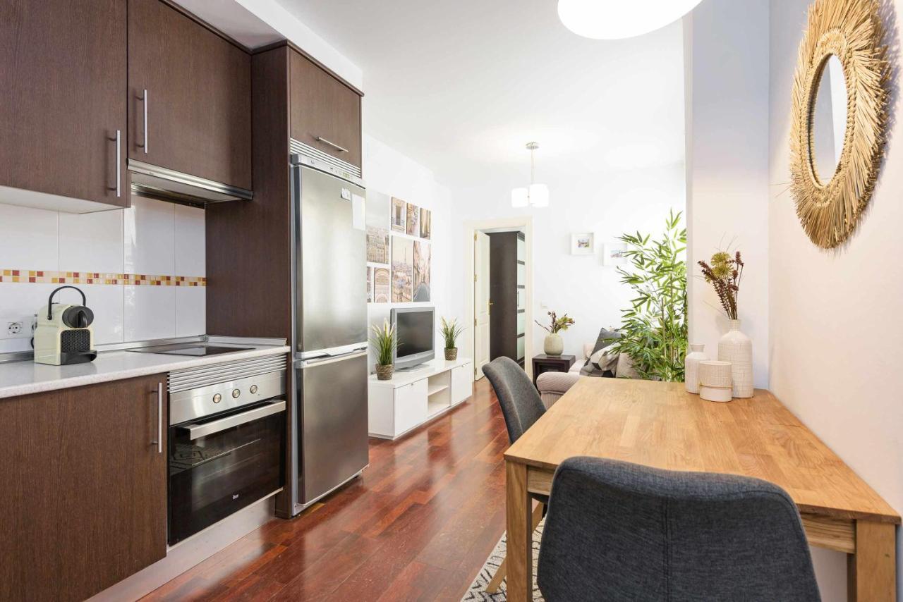 Pineapple Pena 19 Apartment Малага Екстериор снимка