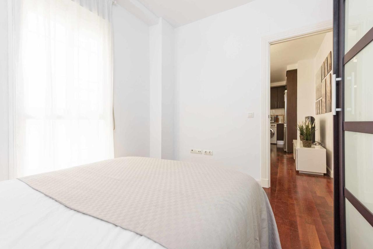 Pineapple Pena 19 Apartment Малага Екстериор снимка